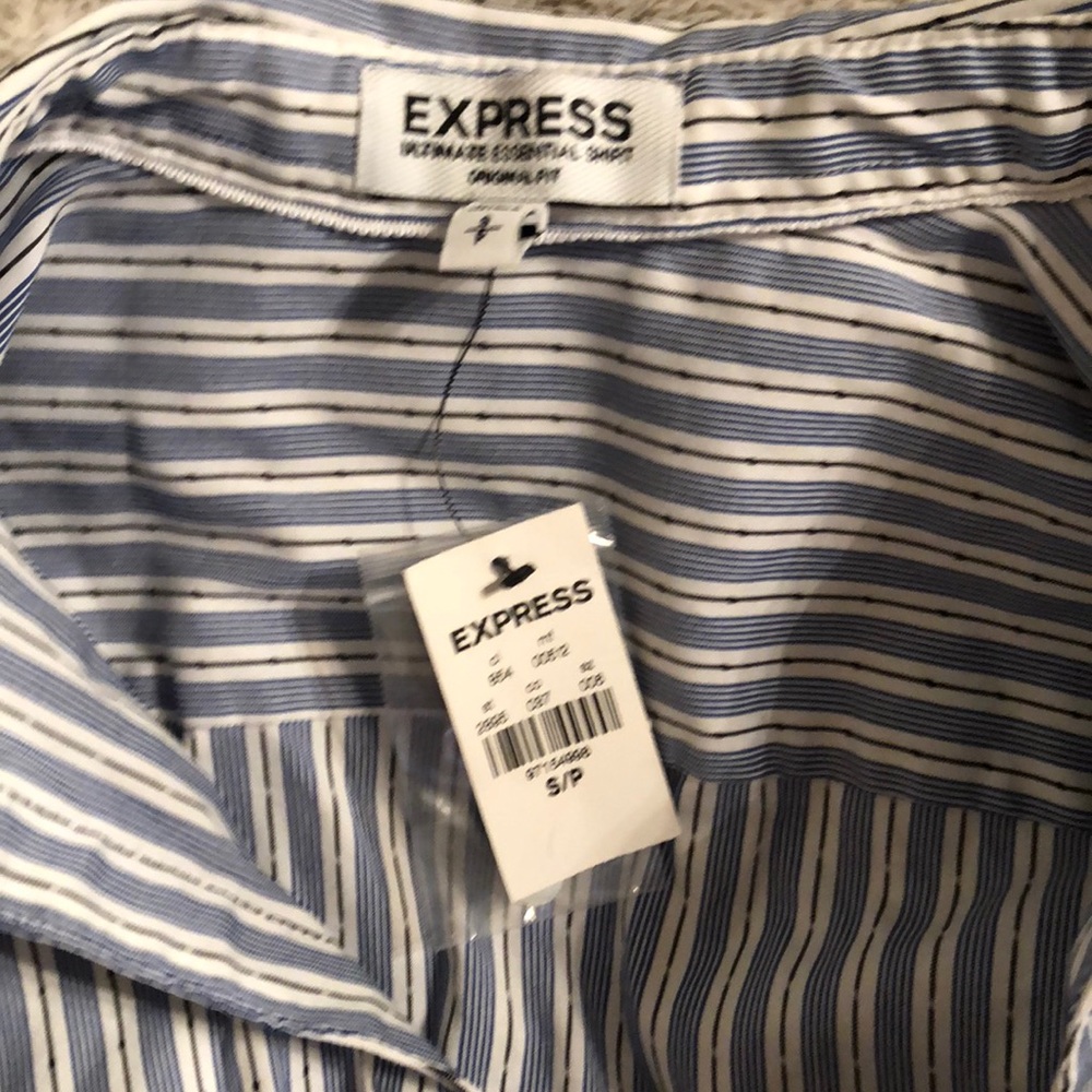 Express button up - Picture 2 of 3